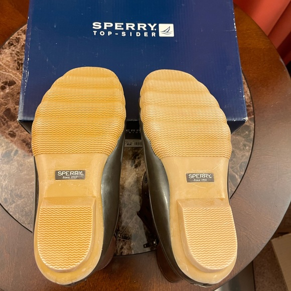 Girl's Big Kid Size 4 SPERRY Saltwater Duck Boots Brown - NIB - Missing One Lace - Picture 6 of 6